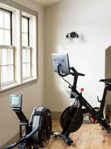 how Navajo White looks in our home gym with Greenbrier Beige on the trim
